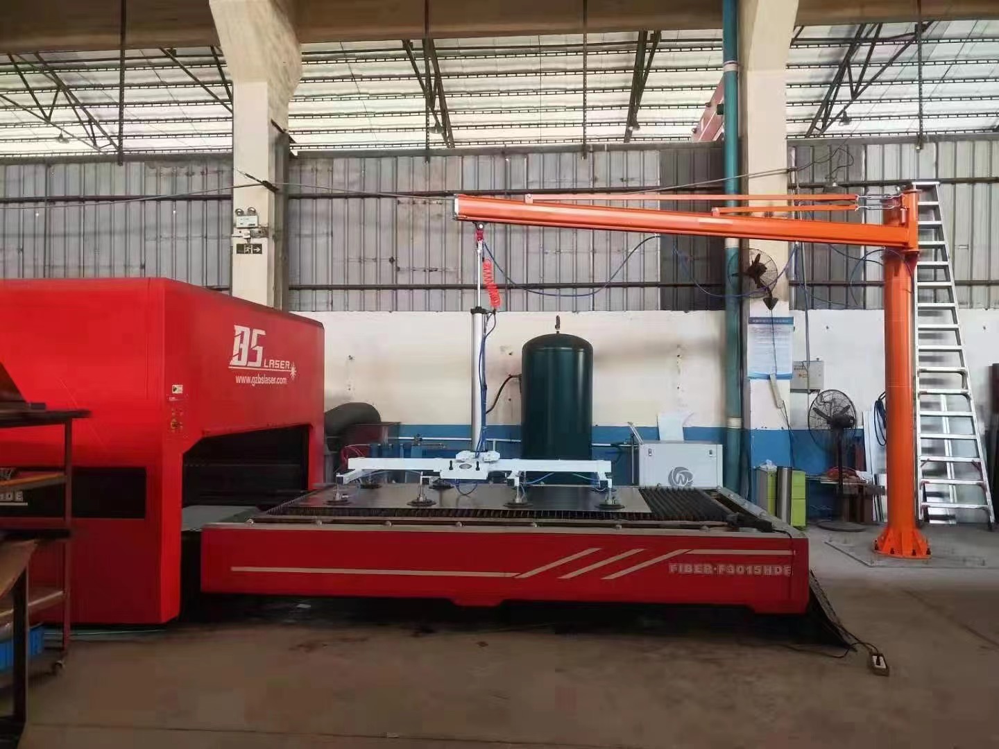 激光上下料吊机、吸盘、助力机械手